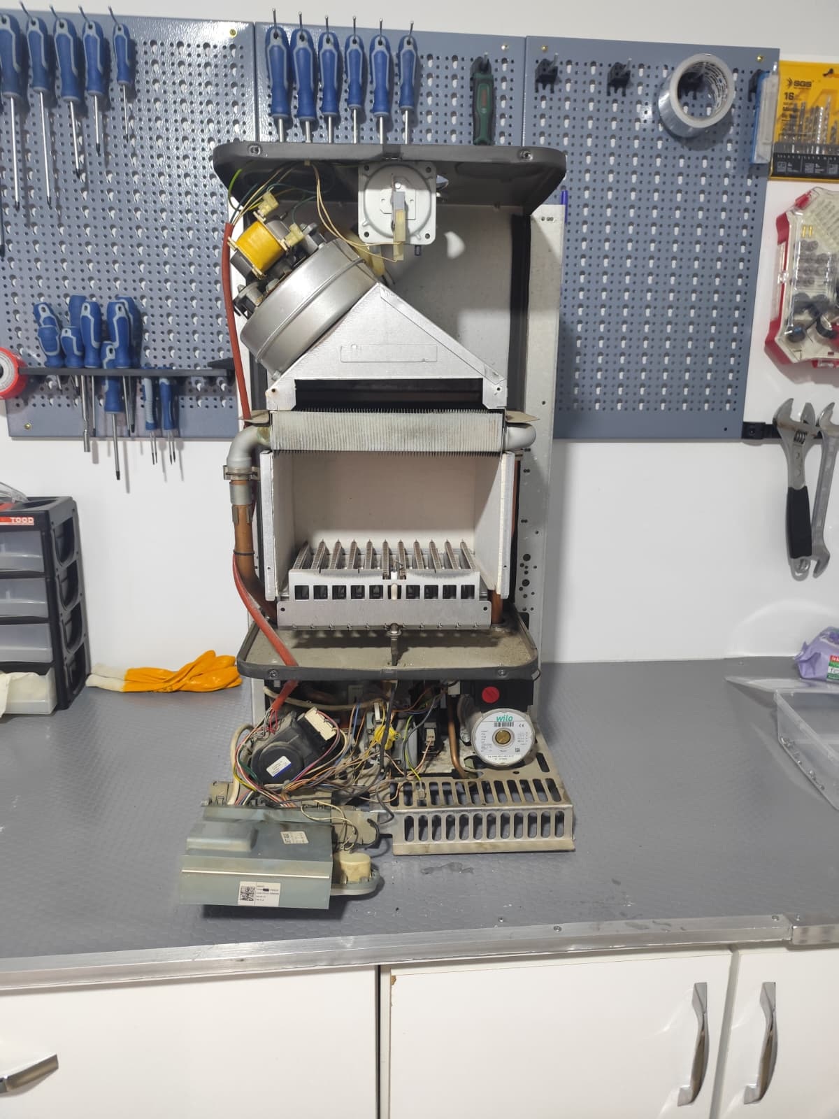 Blue Anka Kombi Servisi — galeri görseli (21/23)